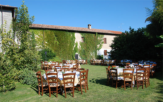 tavoli in giardino